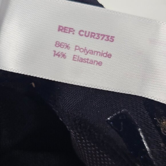 Curveez Women's Black High Waist Seamless Shaping Capri Leggings Size M NWT - Picture 11 of 16